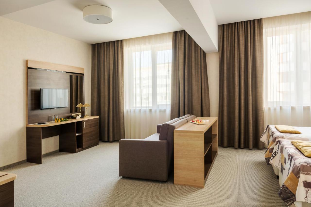 Dunav Plaza Hotel Ruse Exteriör bild